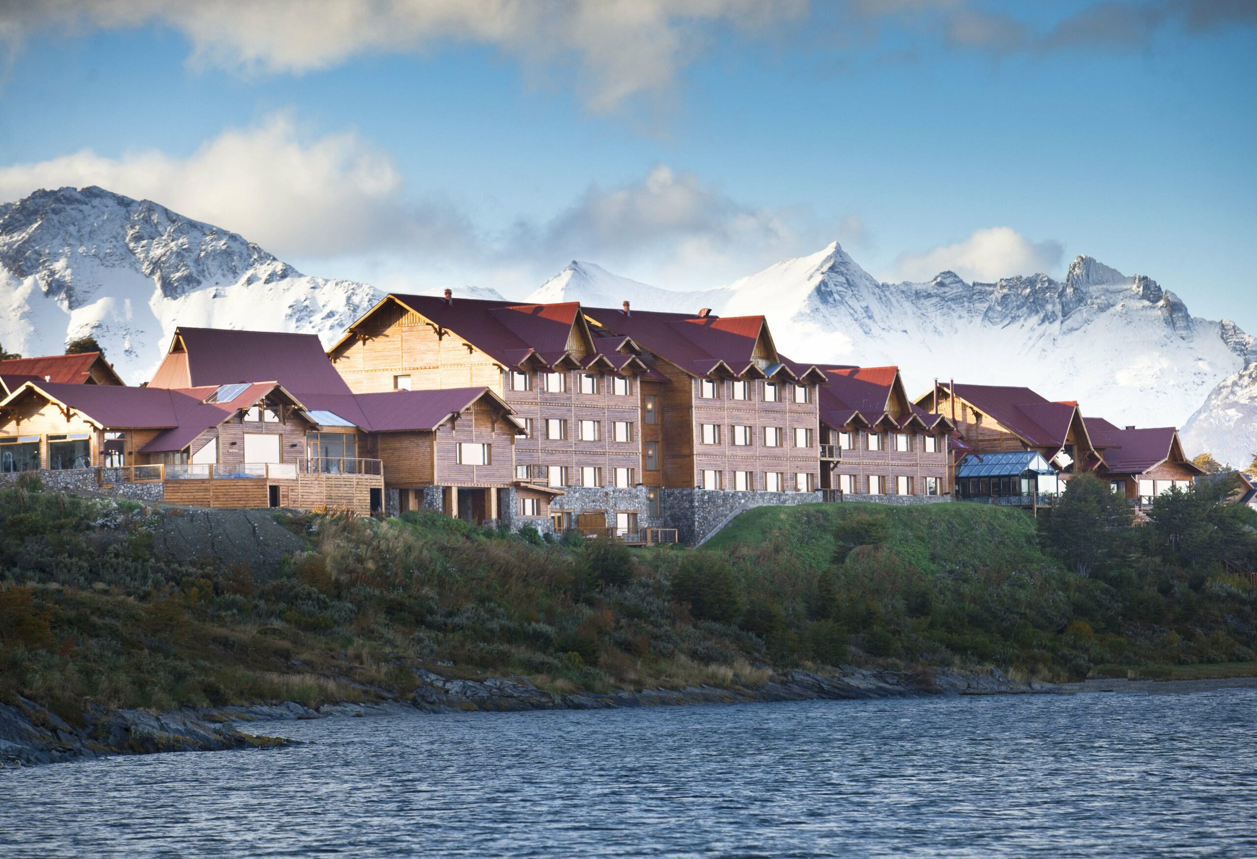Vue de l'hotel devant le canal de Beagle